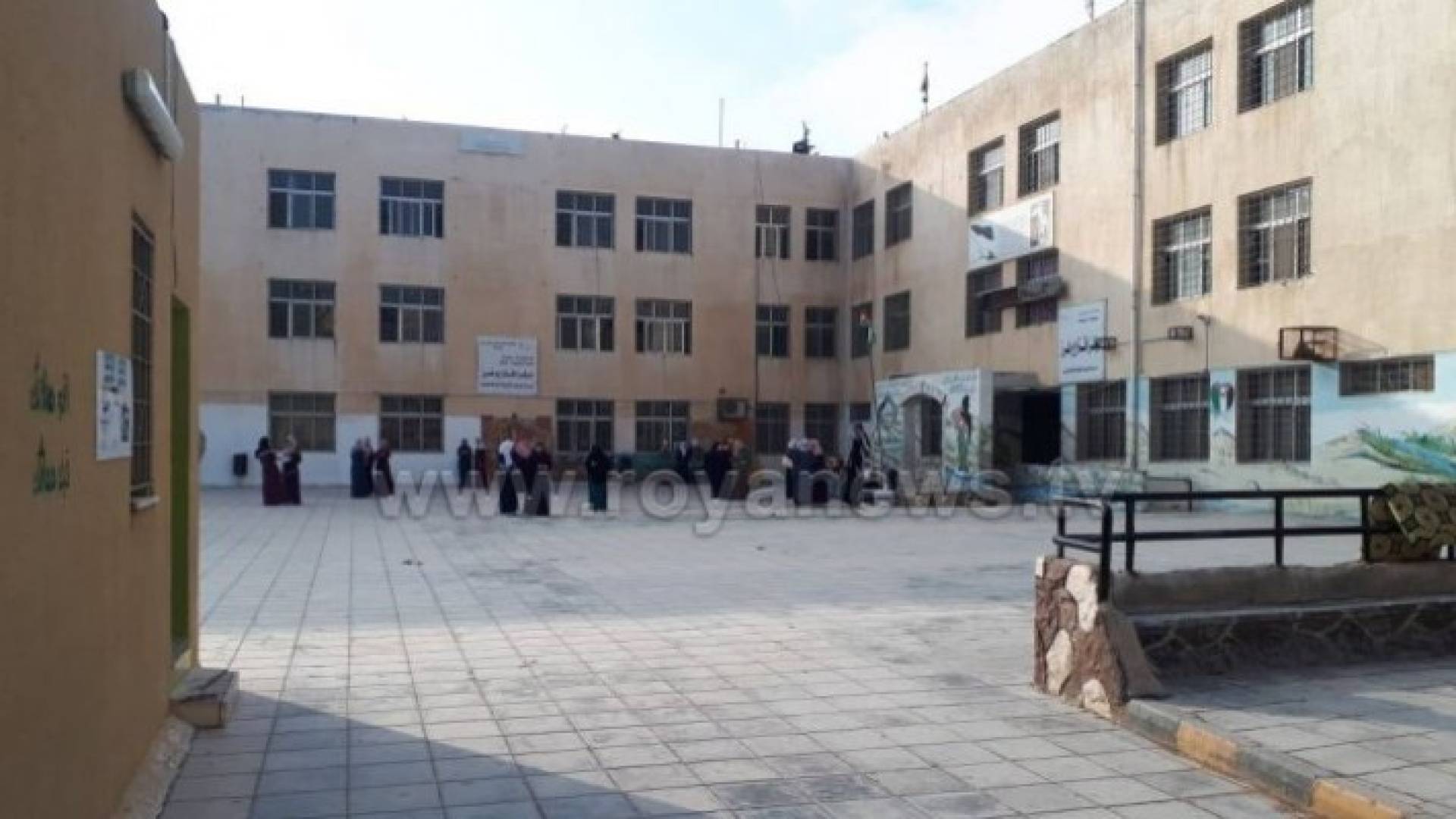 Image 1 from gallery