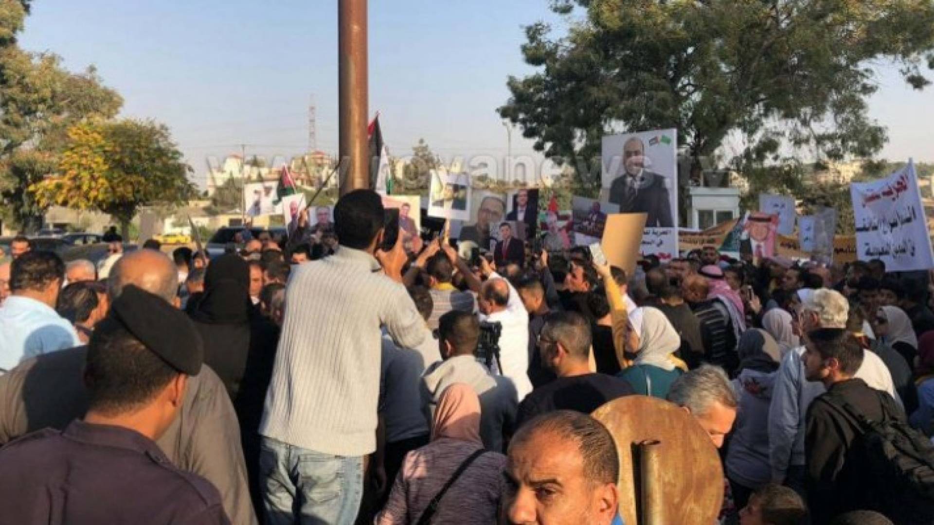 Image 1 from gallery