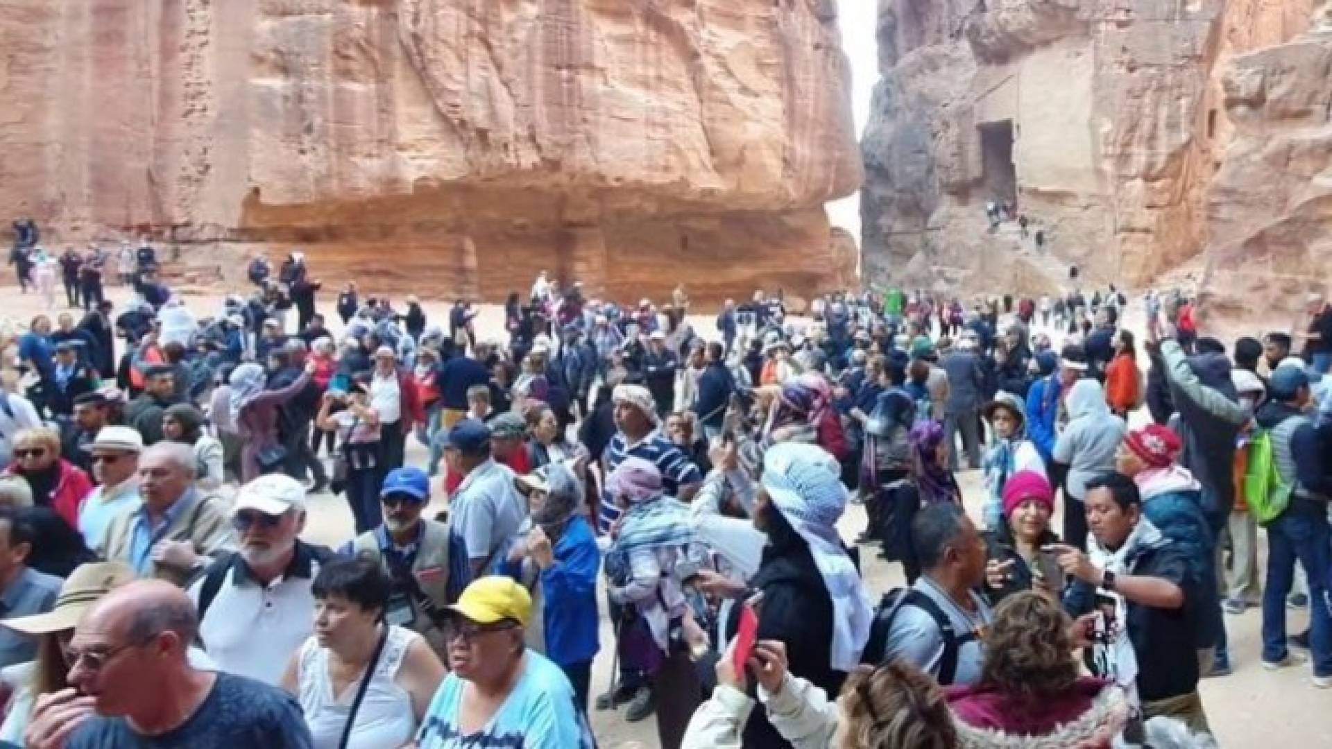 Image 1 from gallery