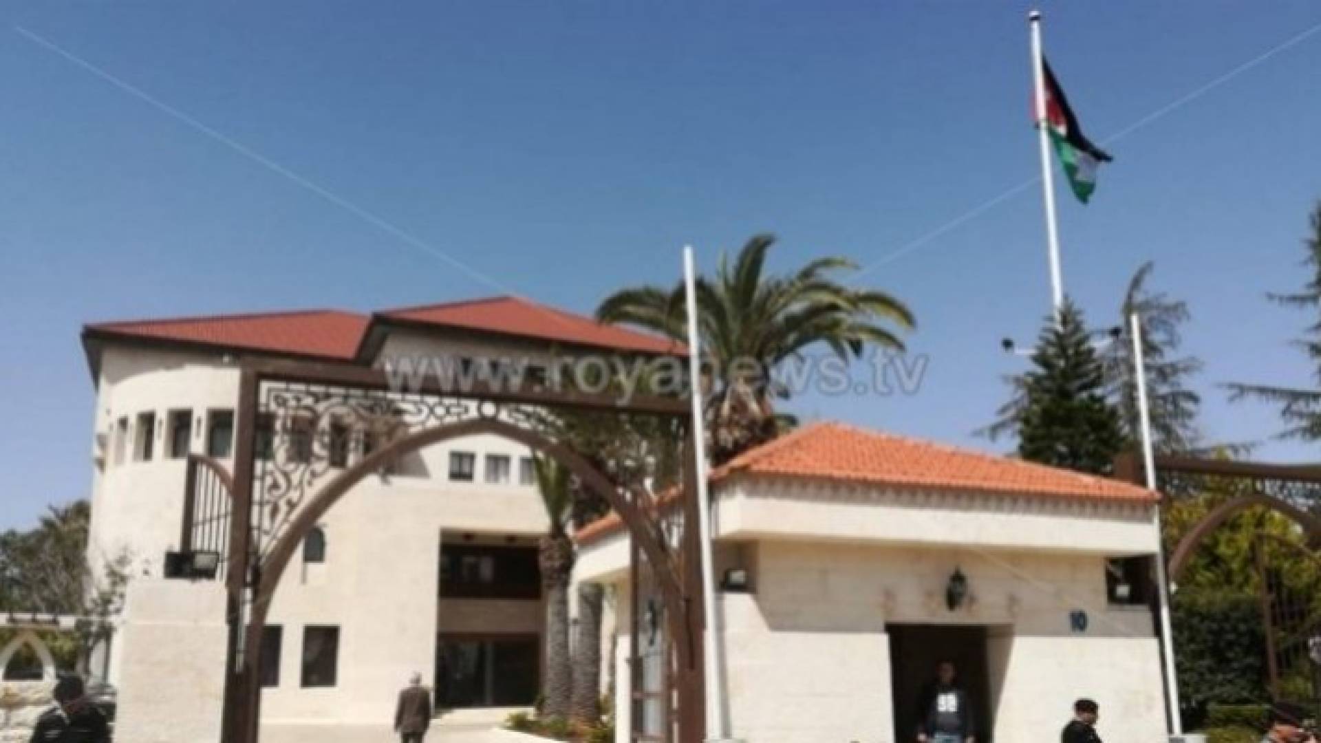 Image 1 from gallery