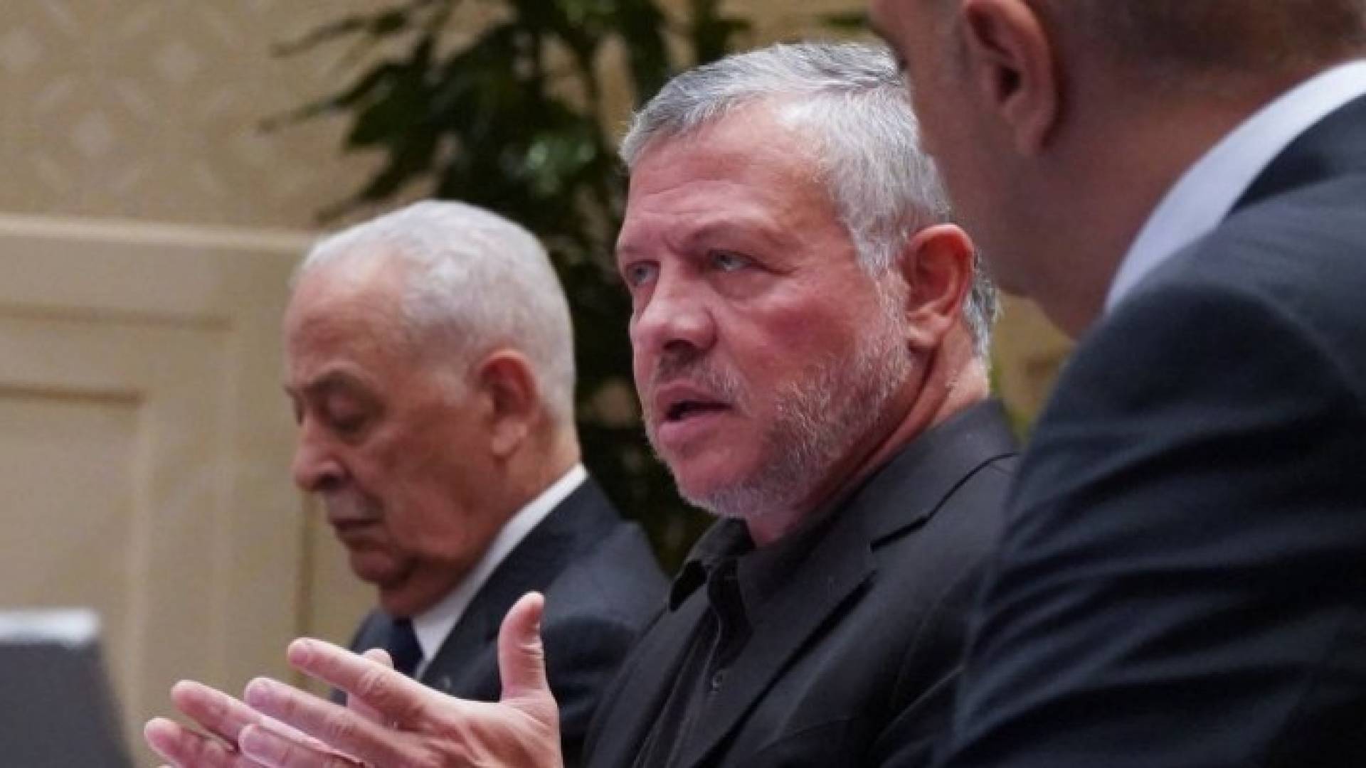 Image 1 from gallery