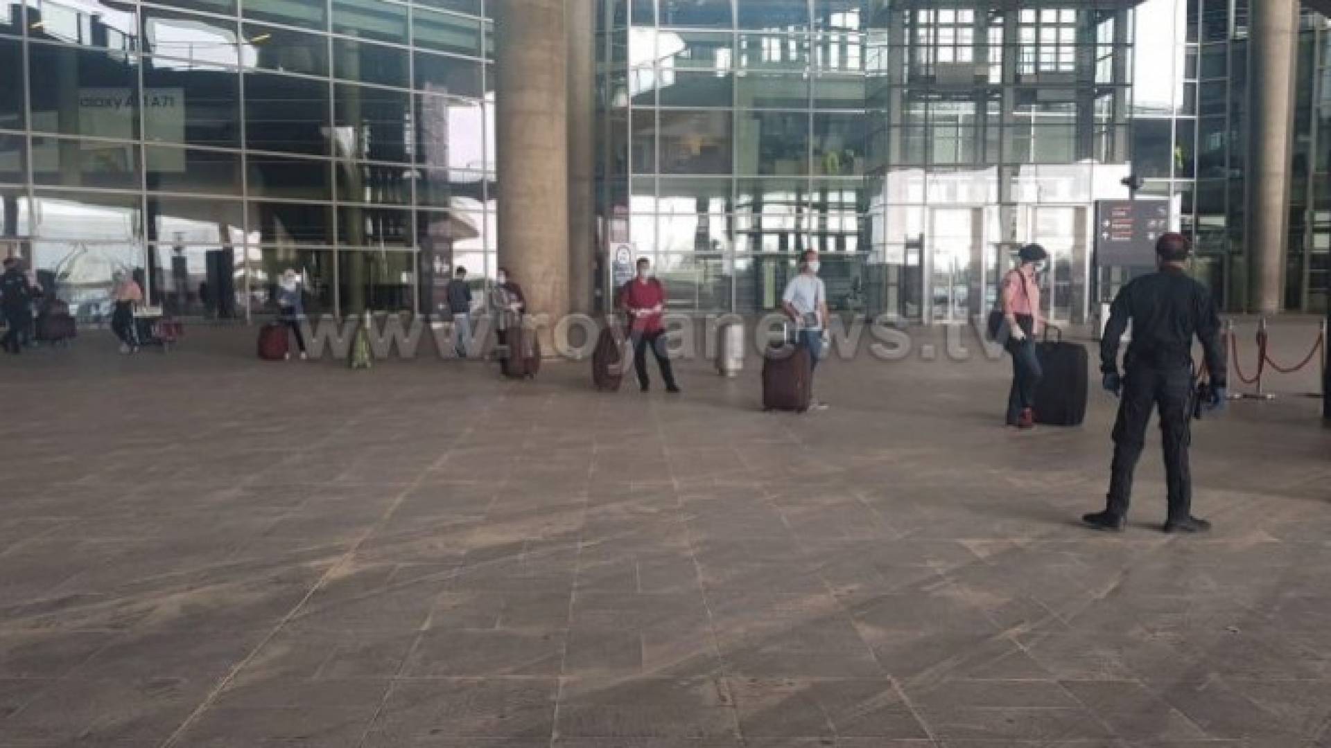 Image 1 from gallery