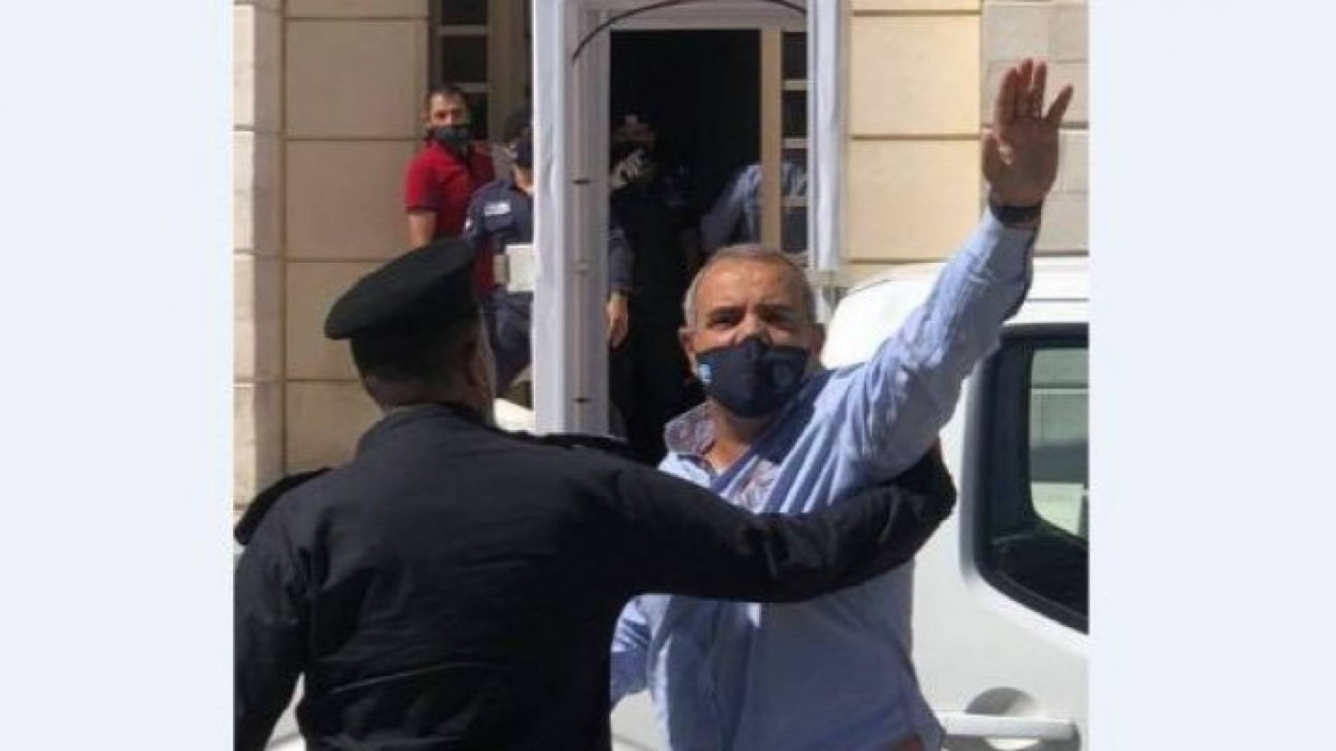 Image 1 from gallery