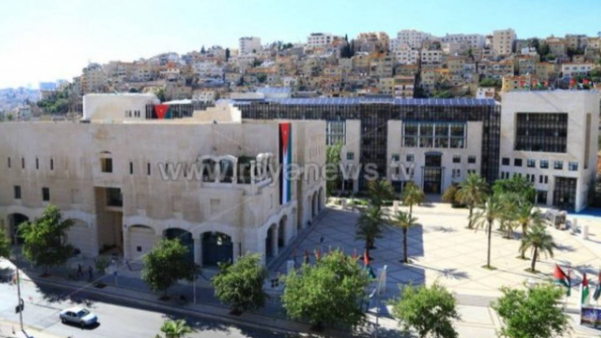 Image 1 from gallery