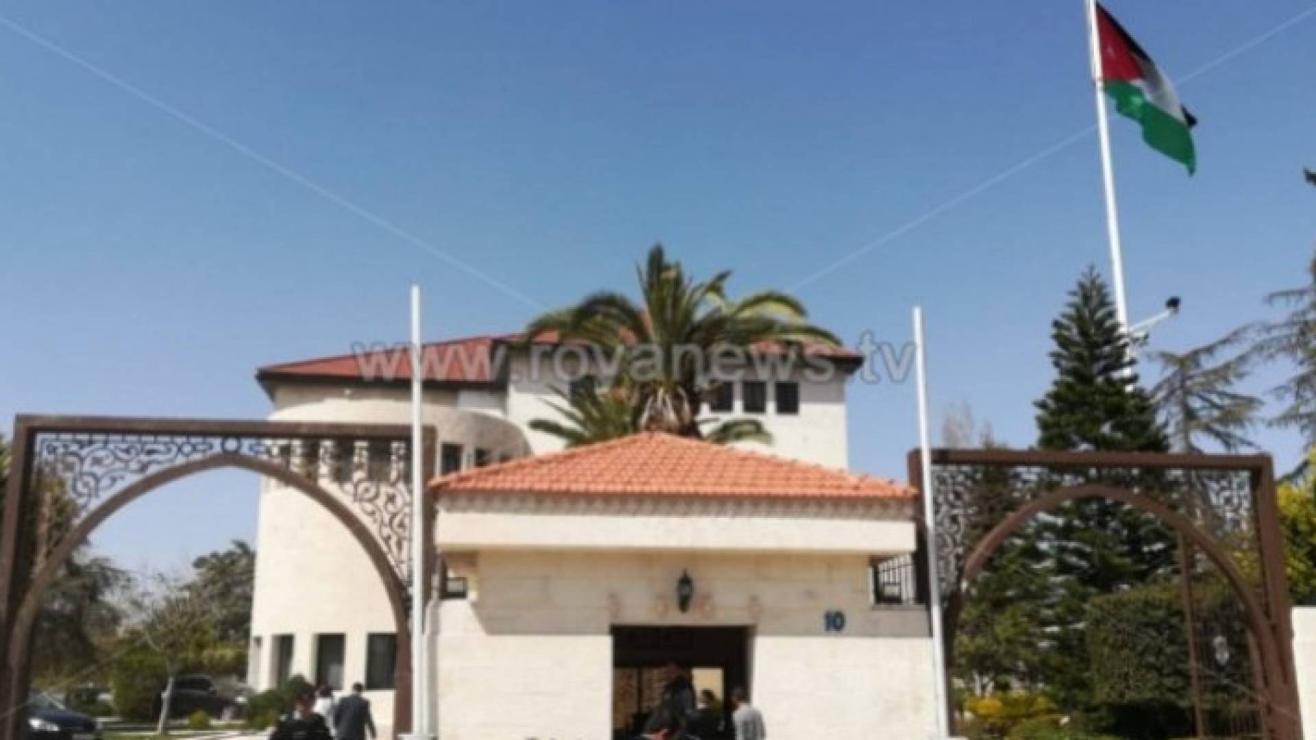 Image 1 from gallery