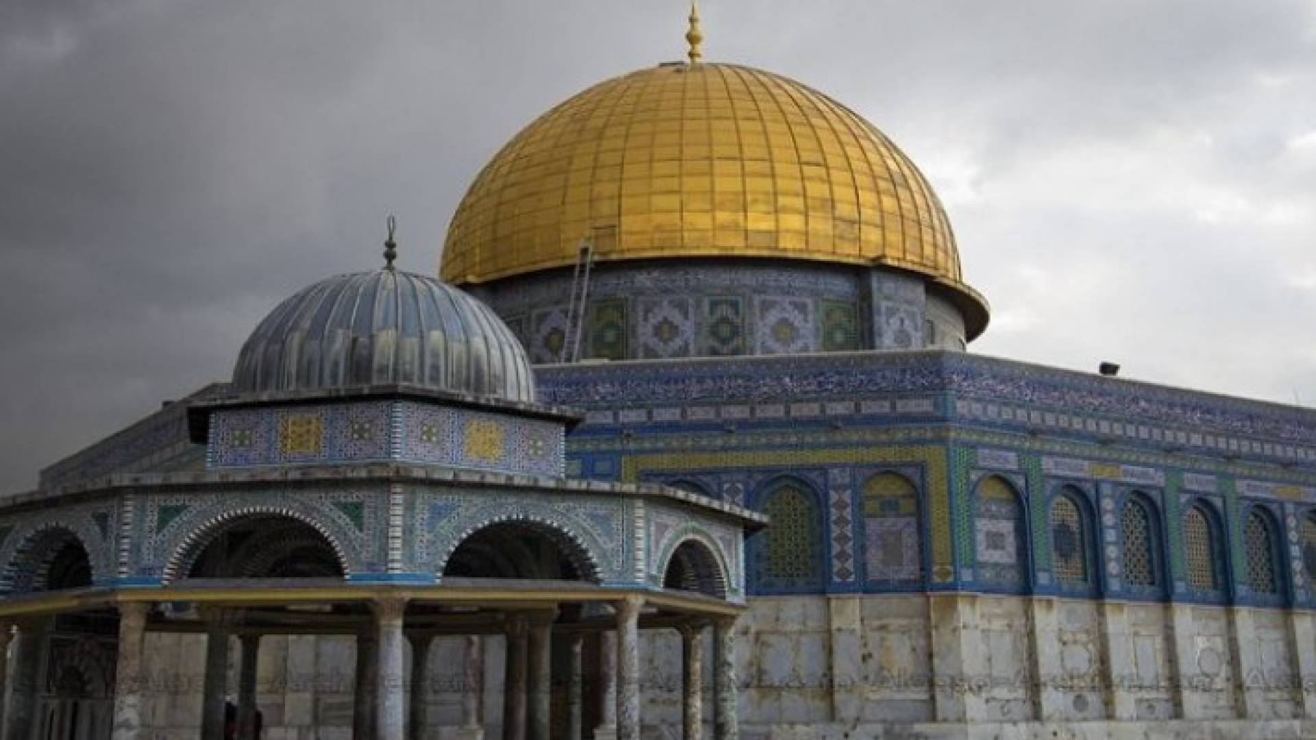 Image 1 from gallery