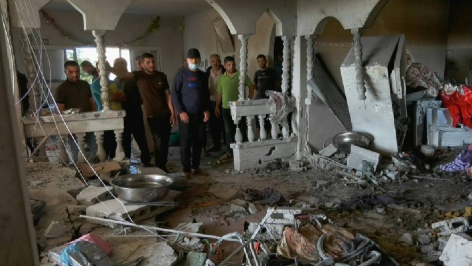 Image 1 from gallery