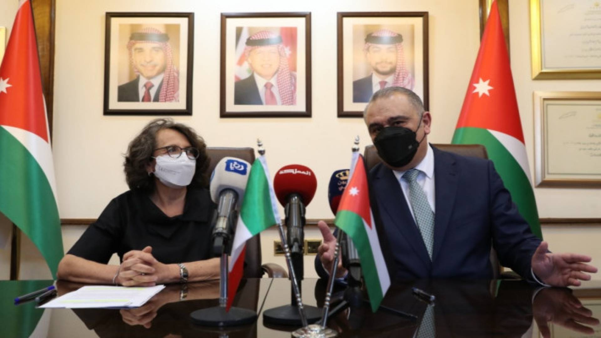 Image 1 from gallery