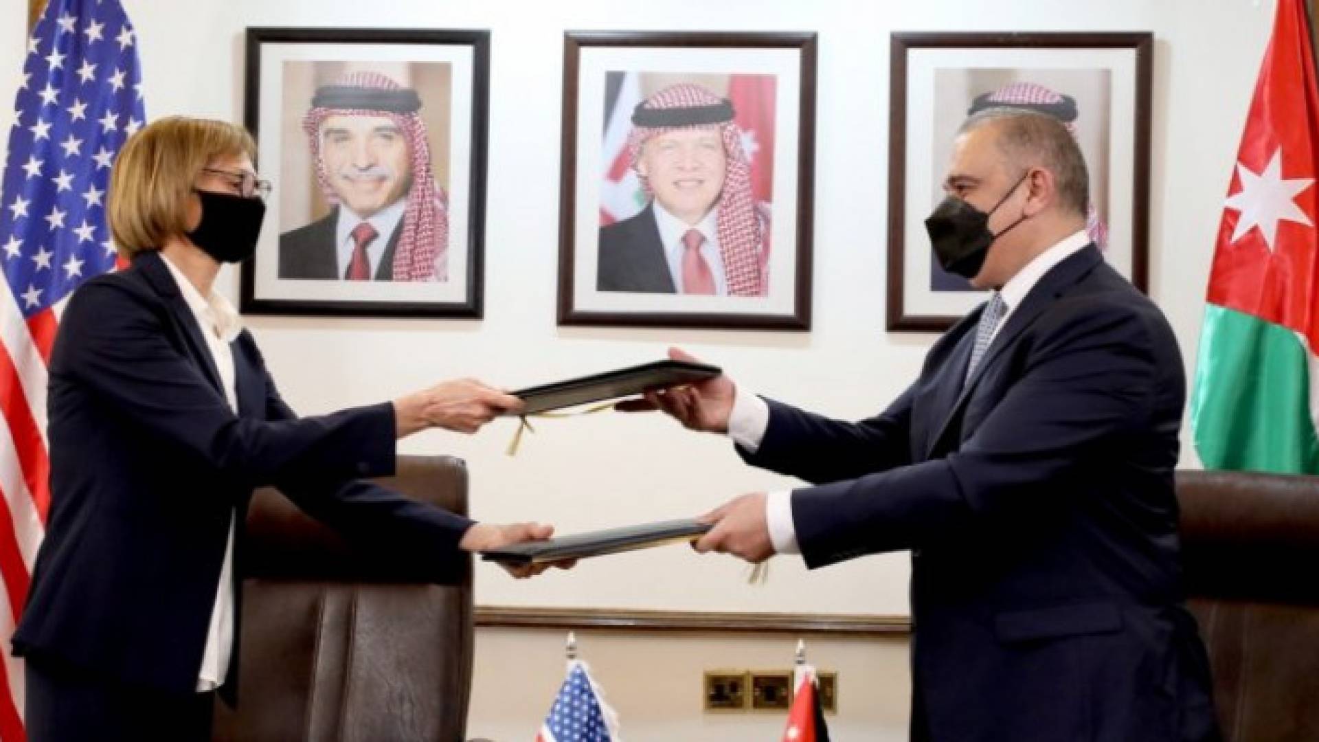 Image 1 from gallery