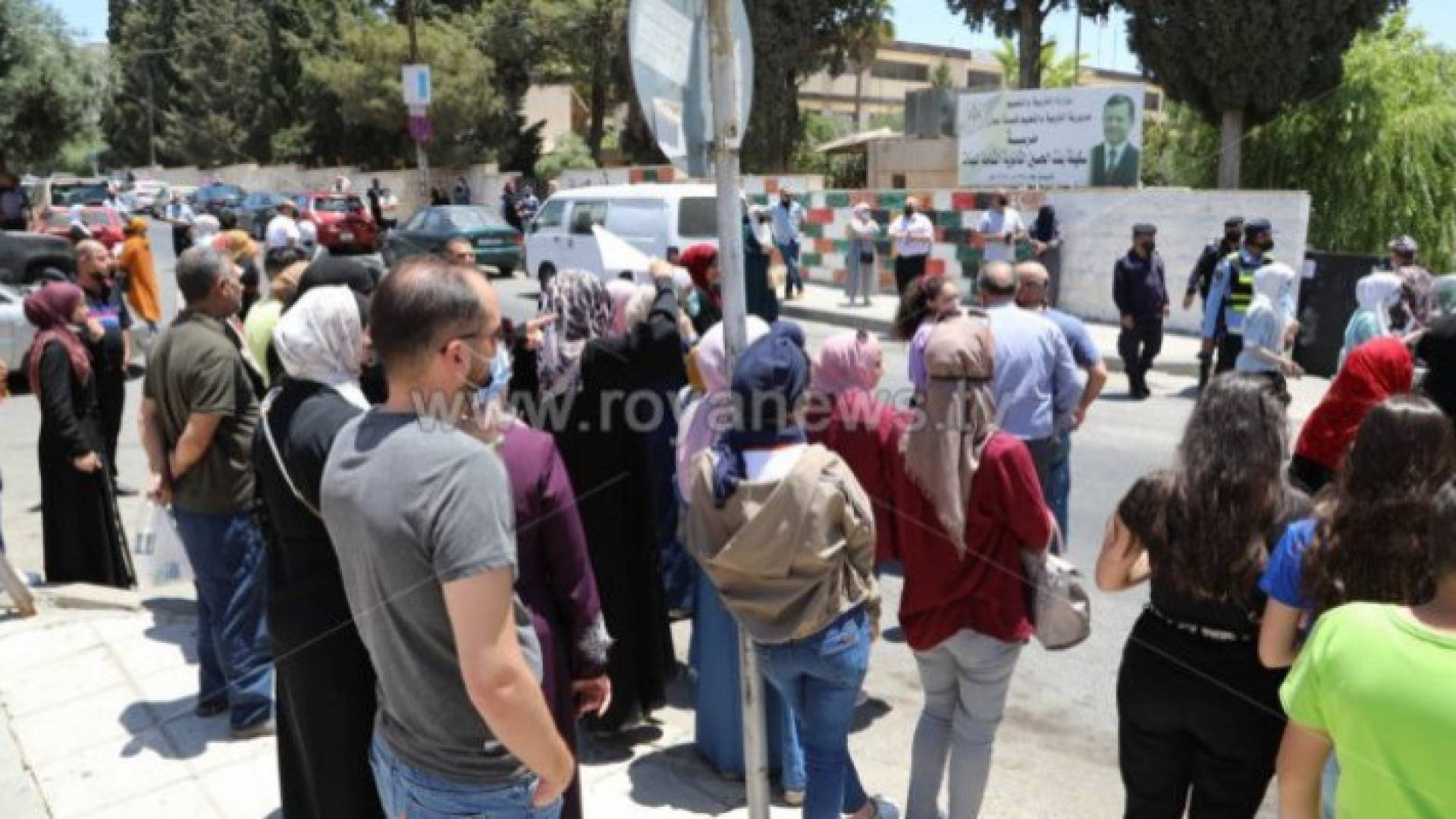 Image 1 from gallery