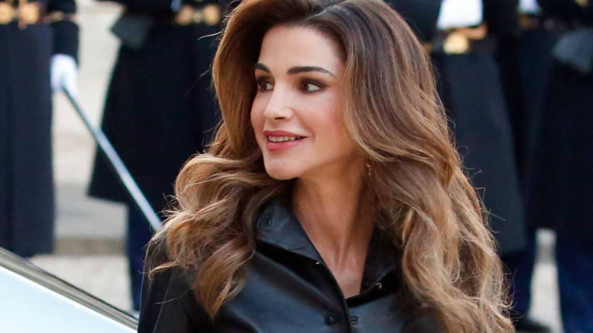 Image 1 from gallery