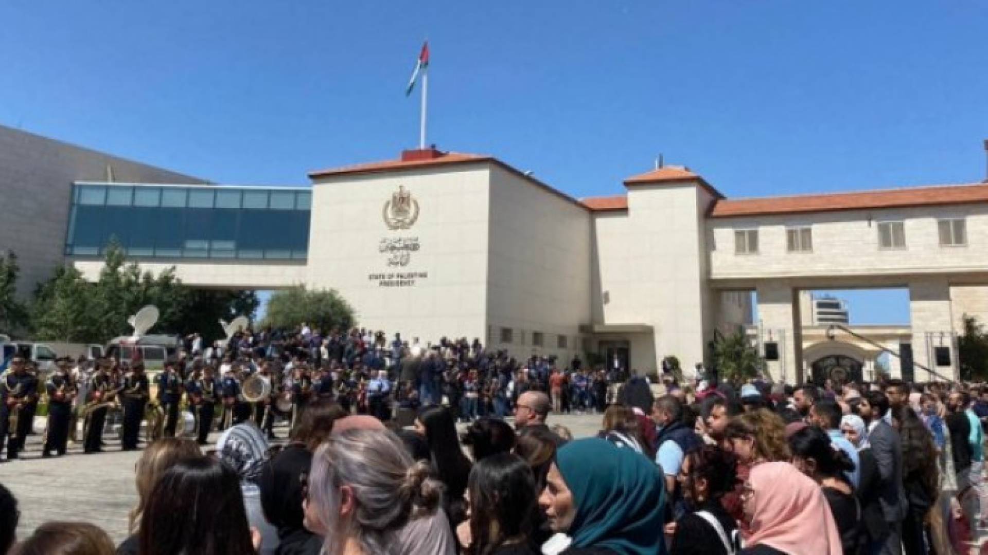 Image 1 from gallery