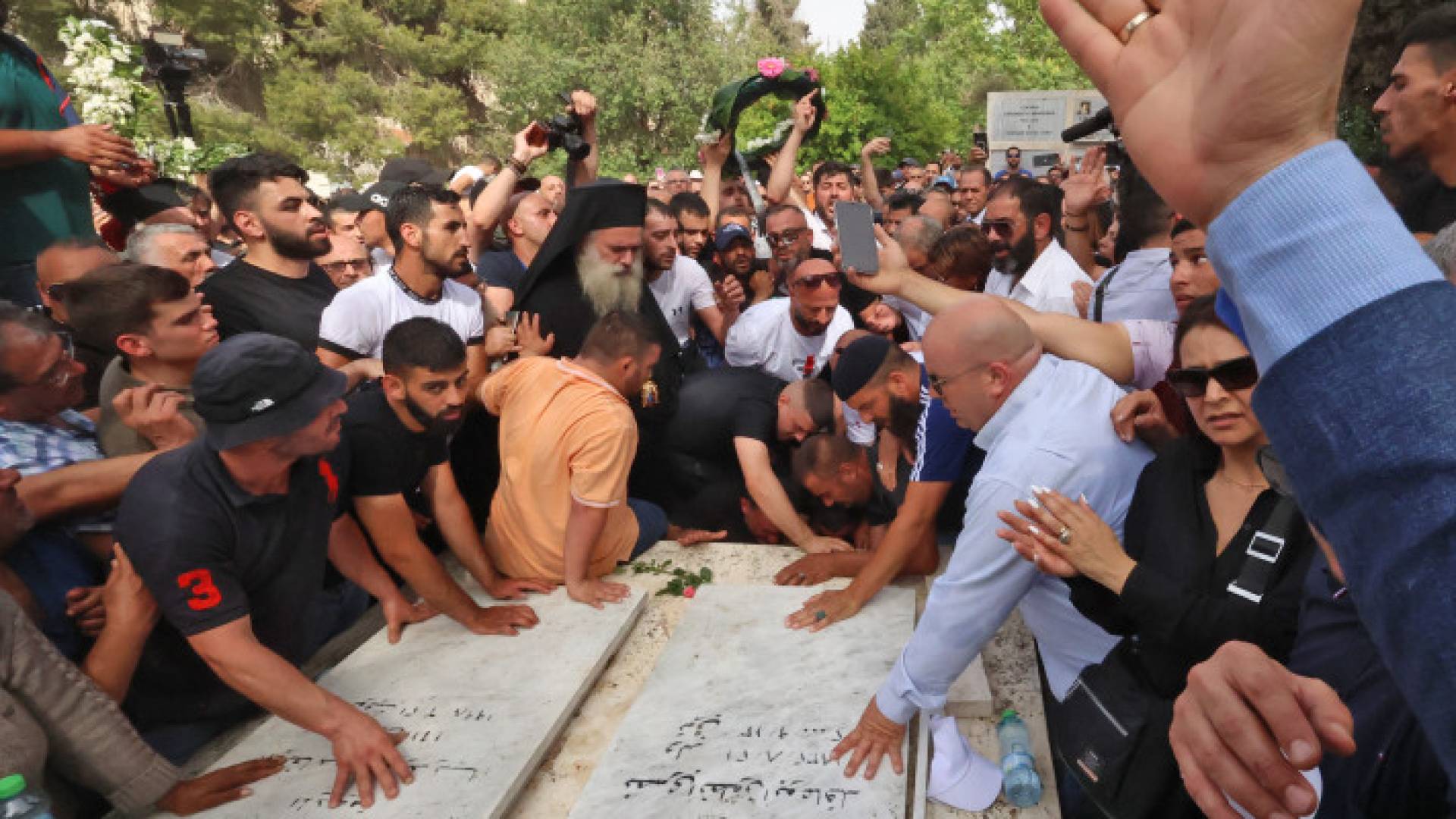 Image 1 from gallery