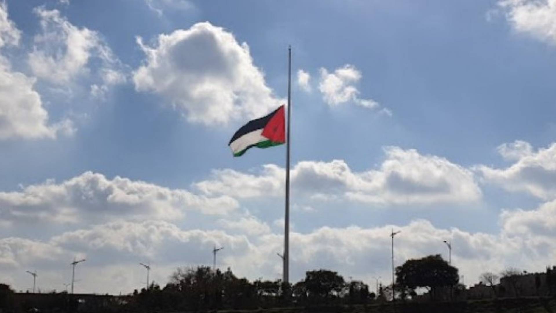 Image 1 from gallery