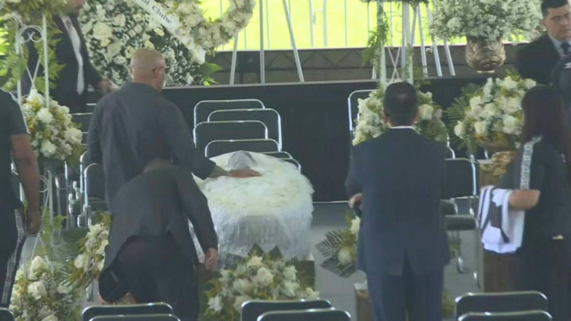 Image 1 from gallery