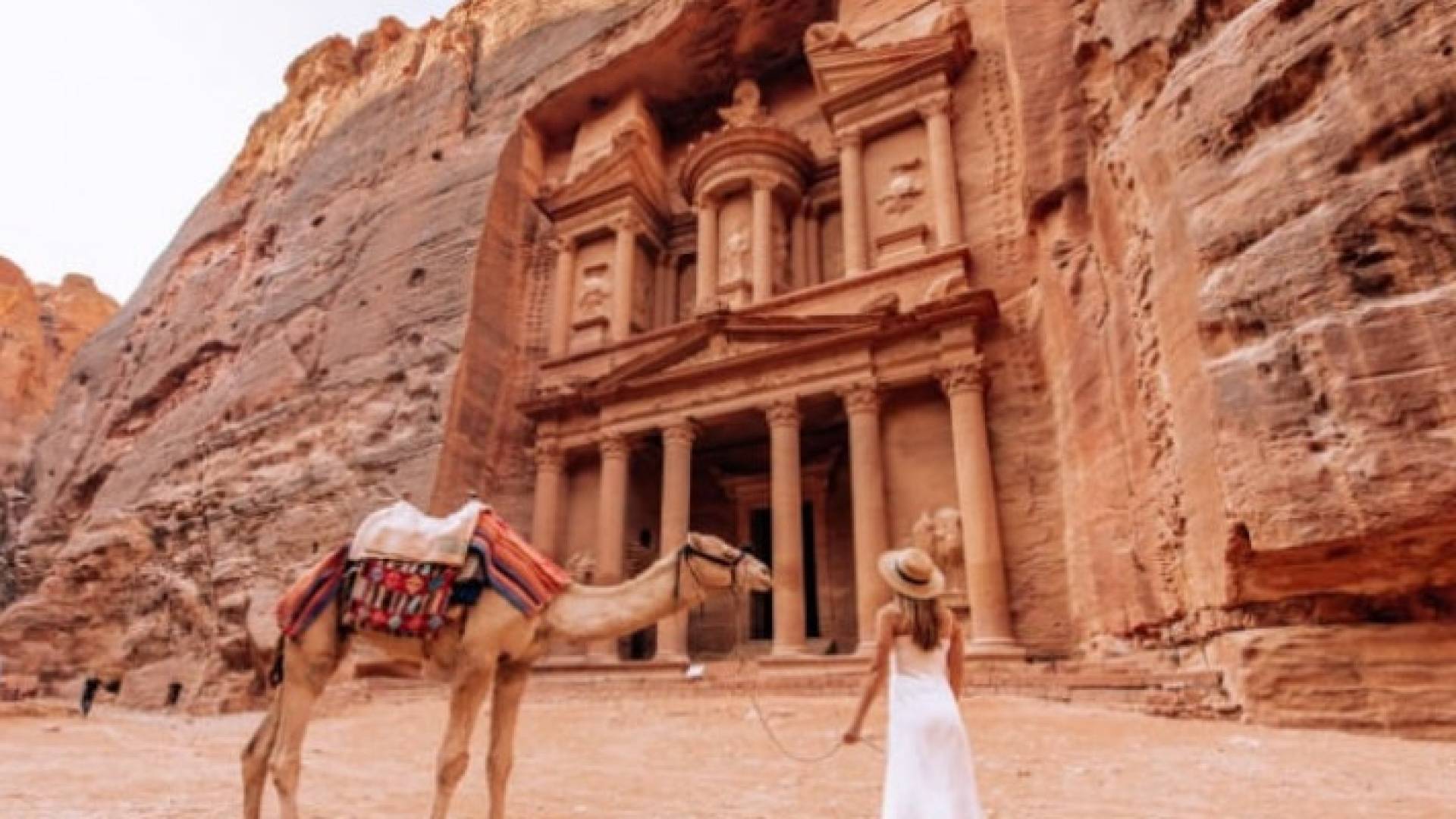 Image 1 from gallery