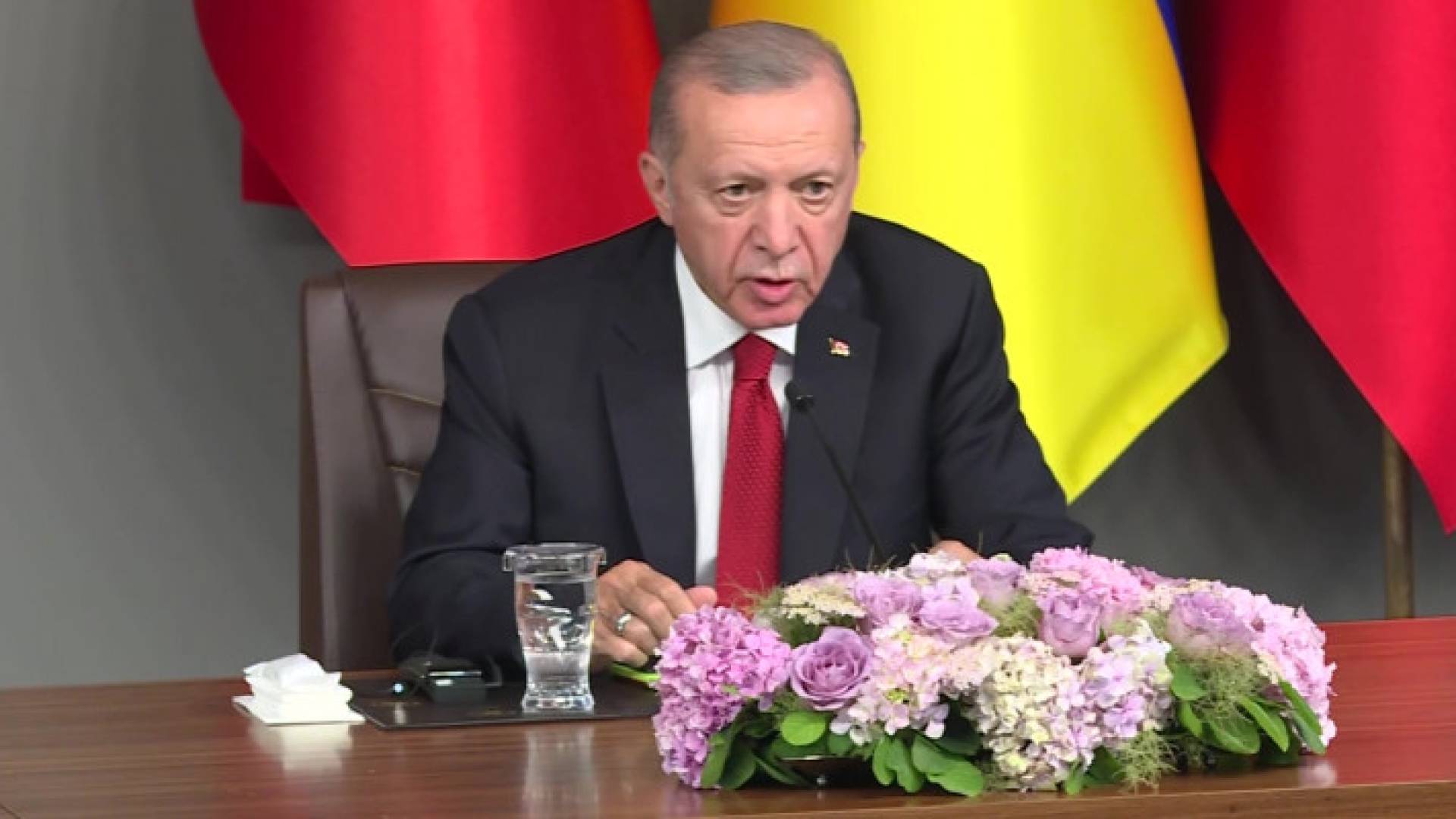 Image 1 from gallery