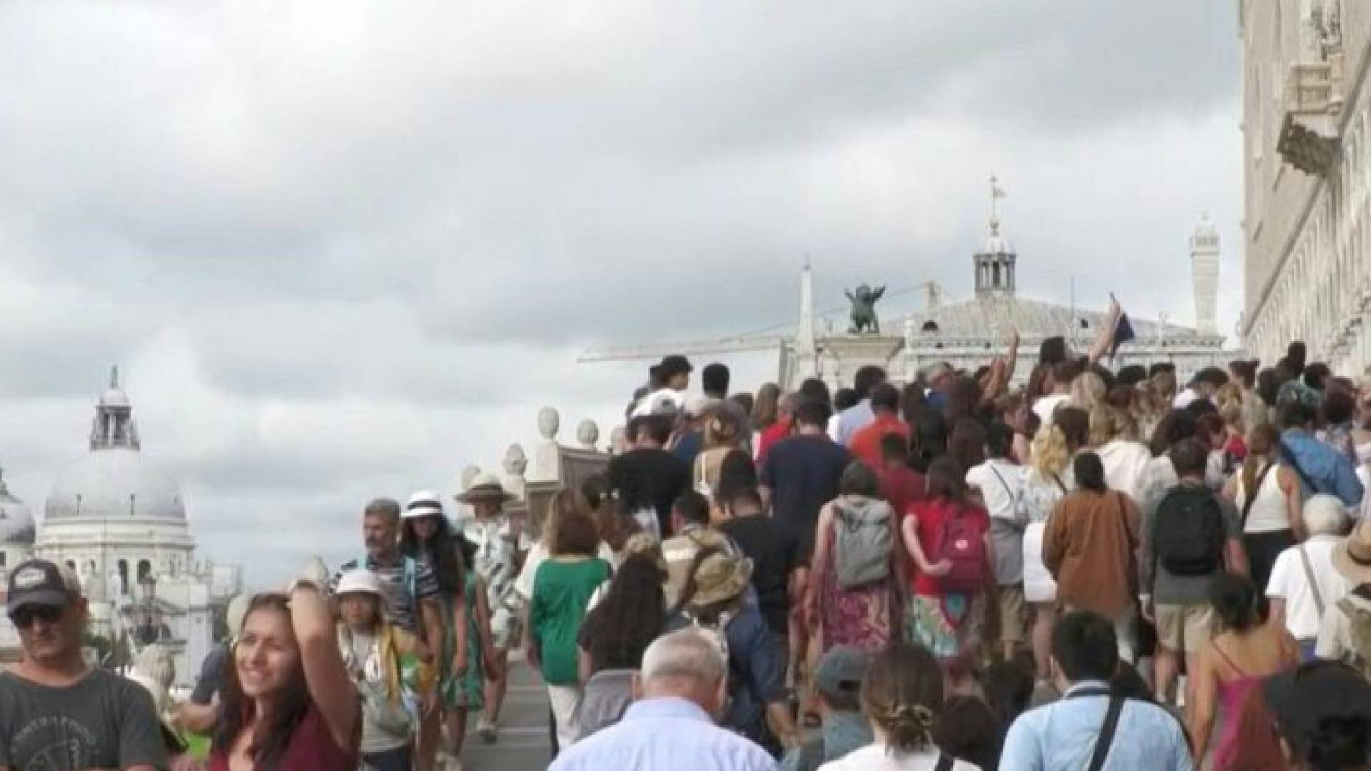 Image 1 from gallery