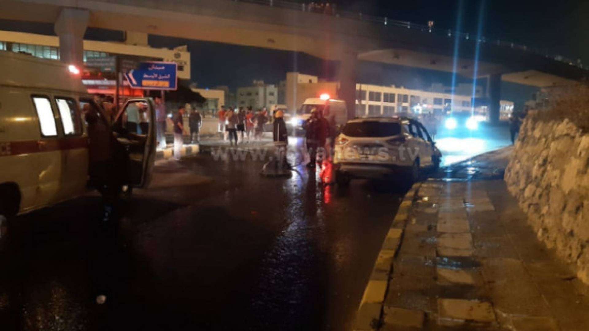 Image 1 from gallery