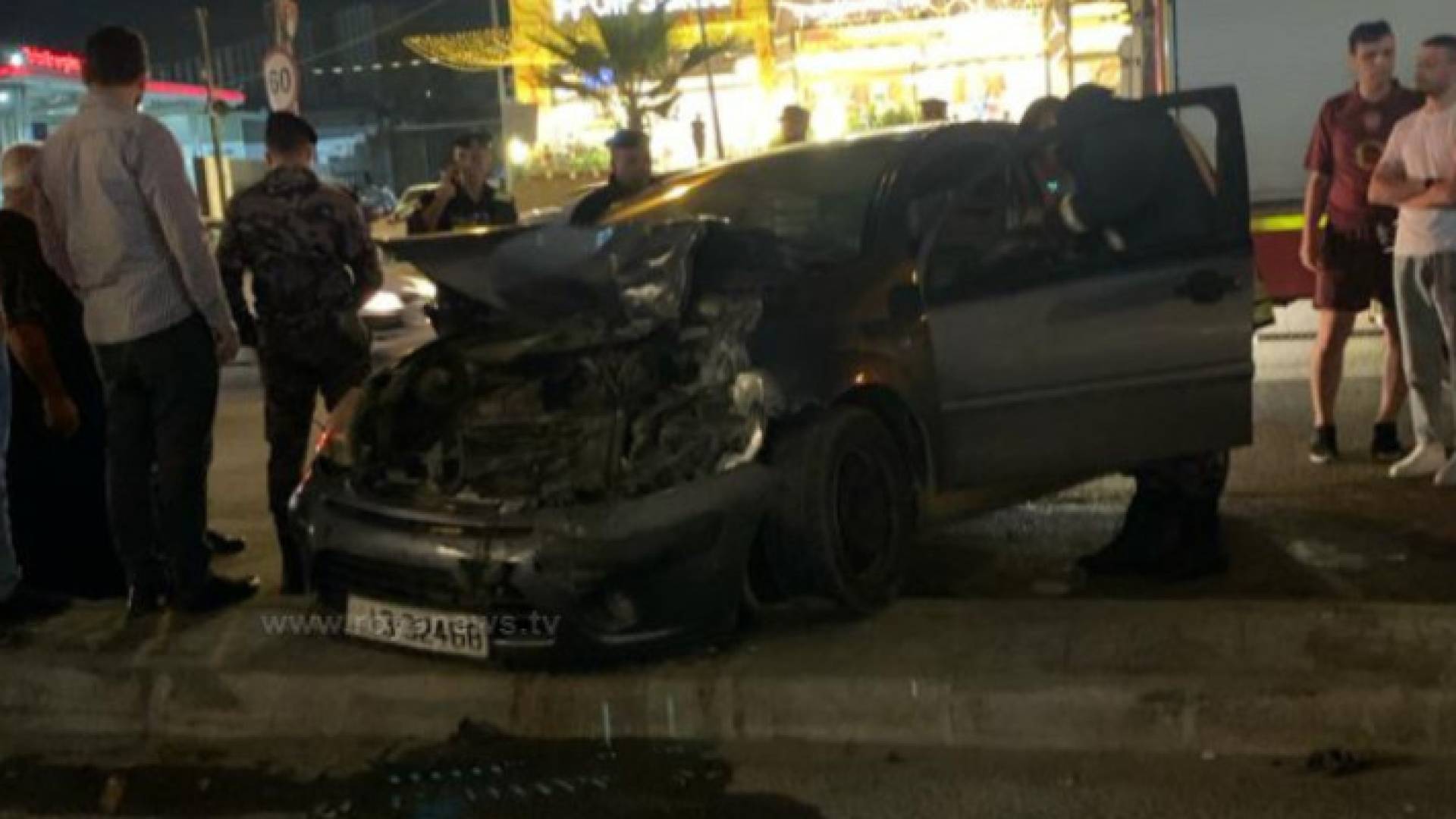 Image 1 from gallery