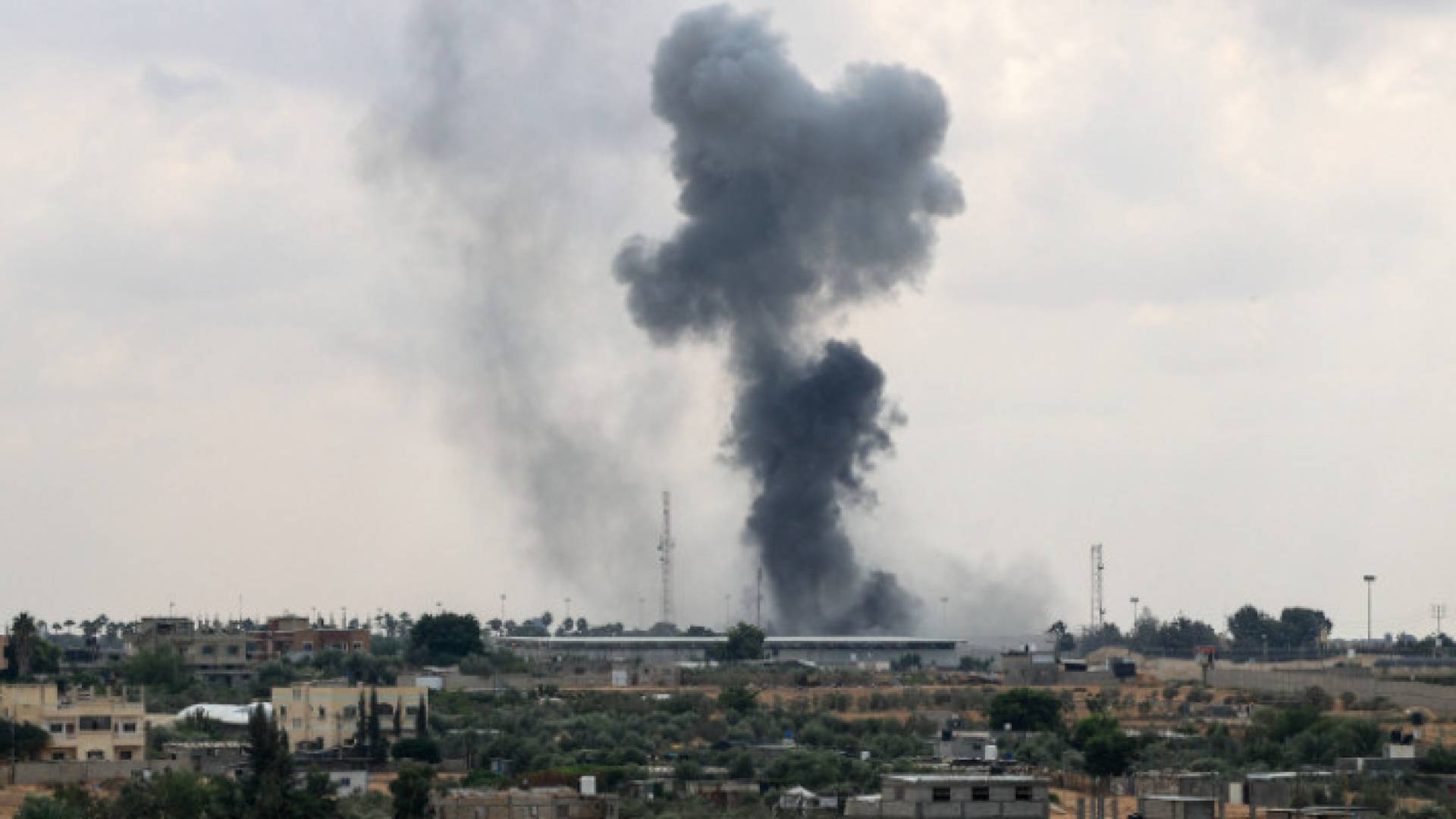 Image 1 from gallery