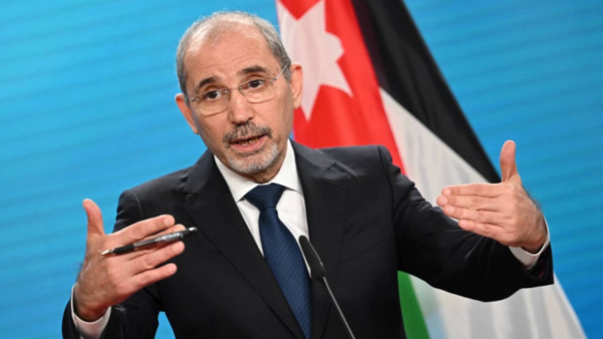 Image 1 from gallery