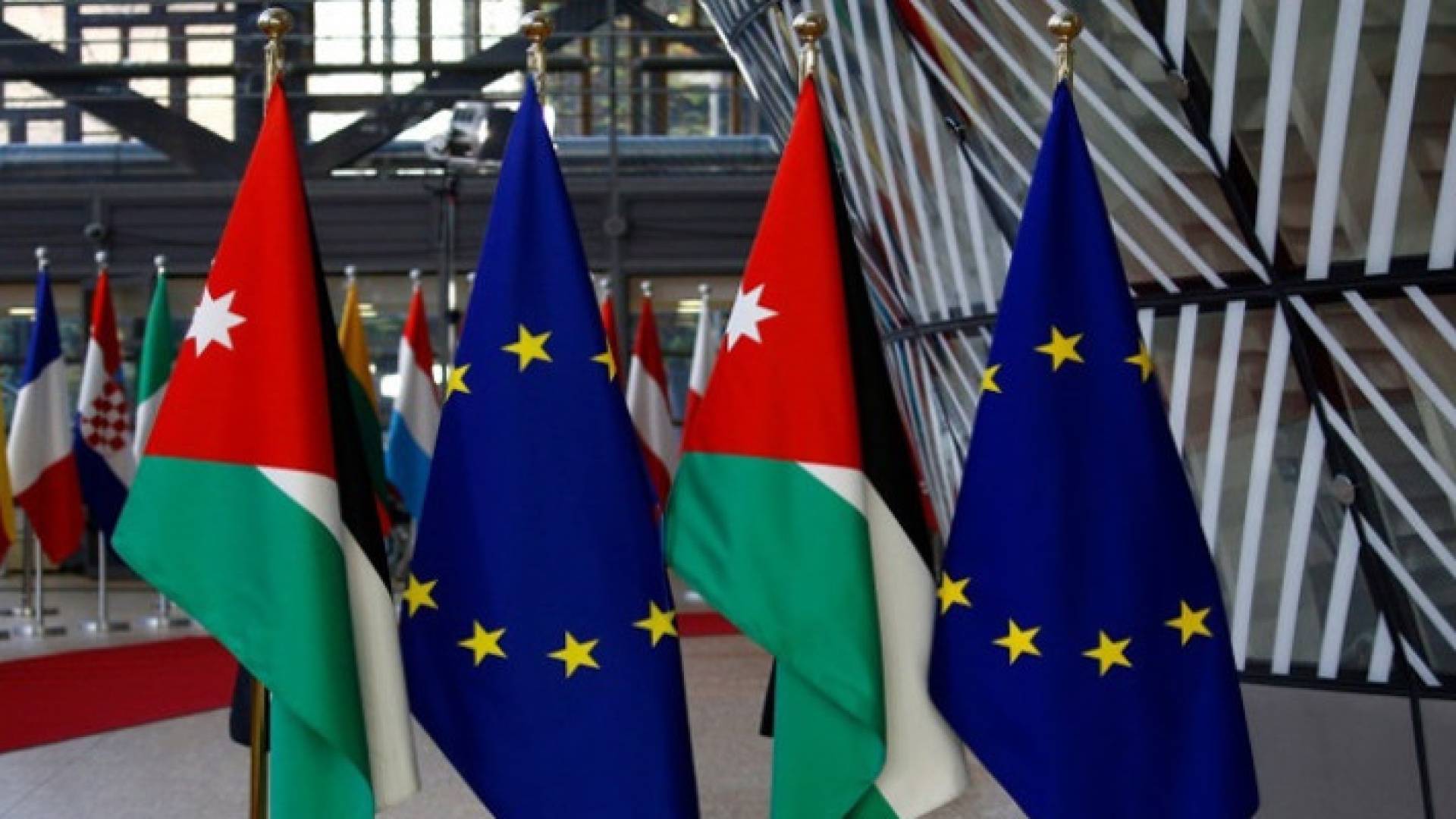 Image 1 from gallery