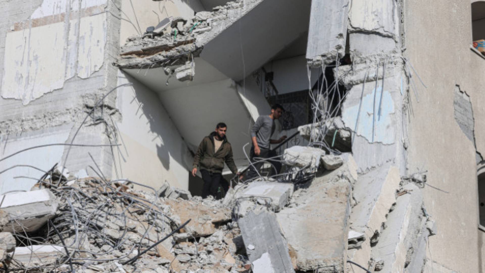 Image 1 from gallery