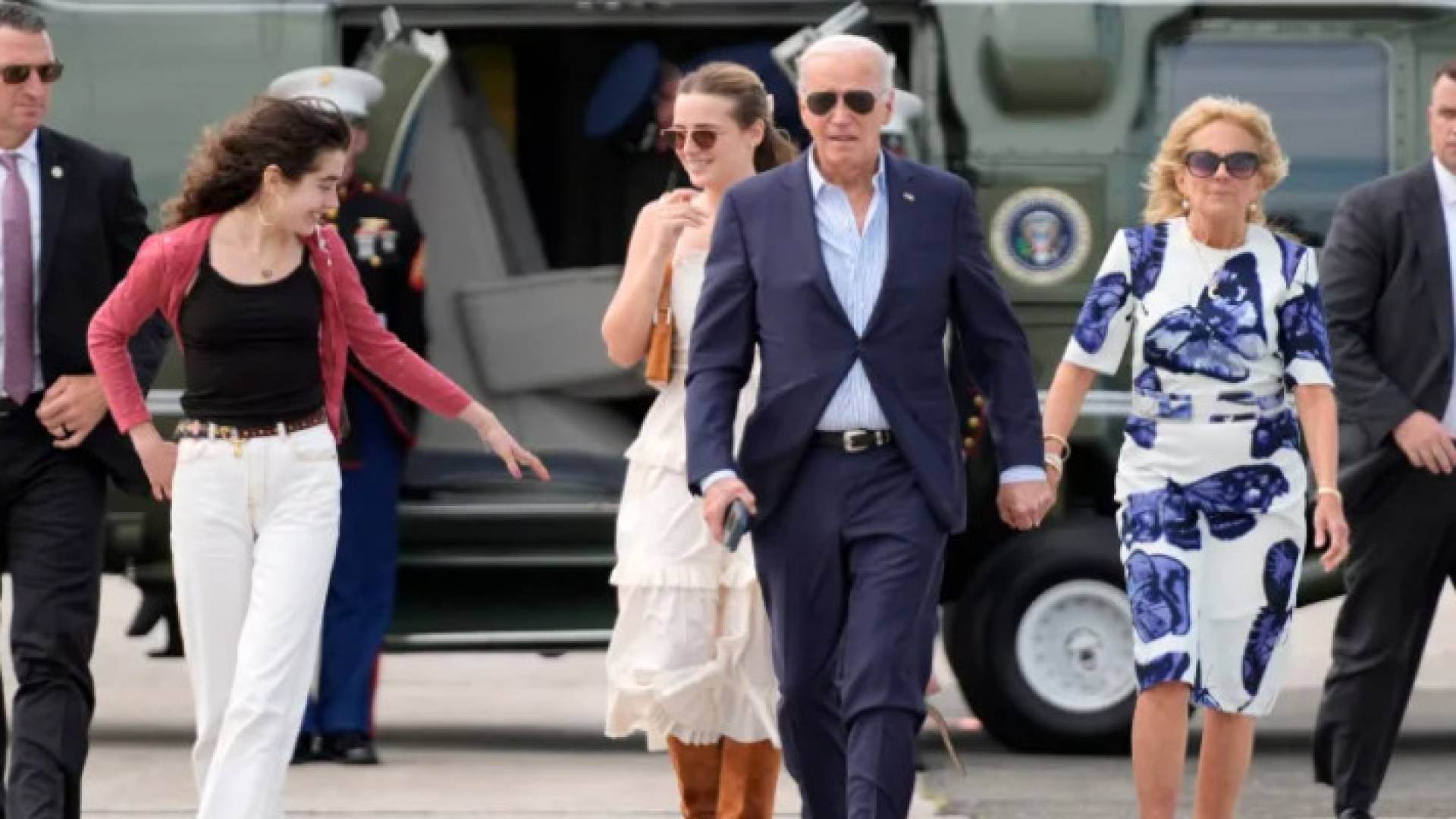 Image 1 from gallery