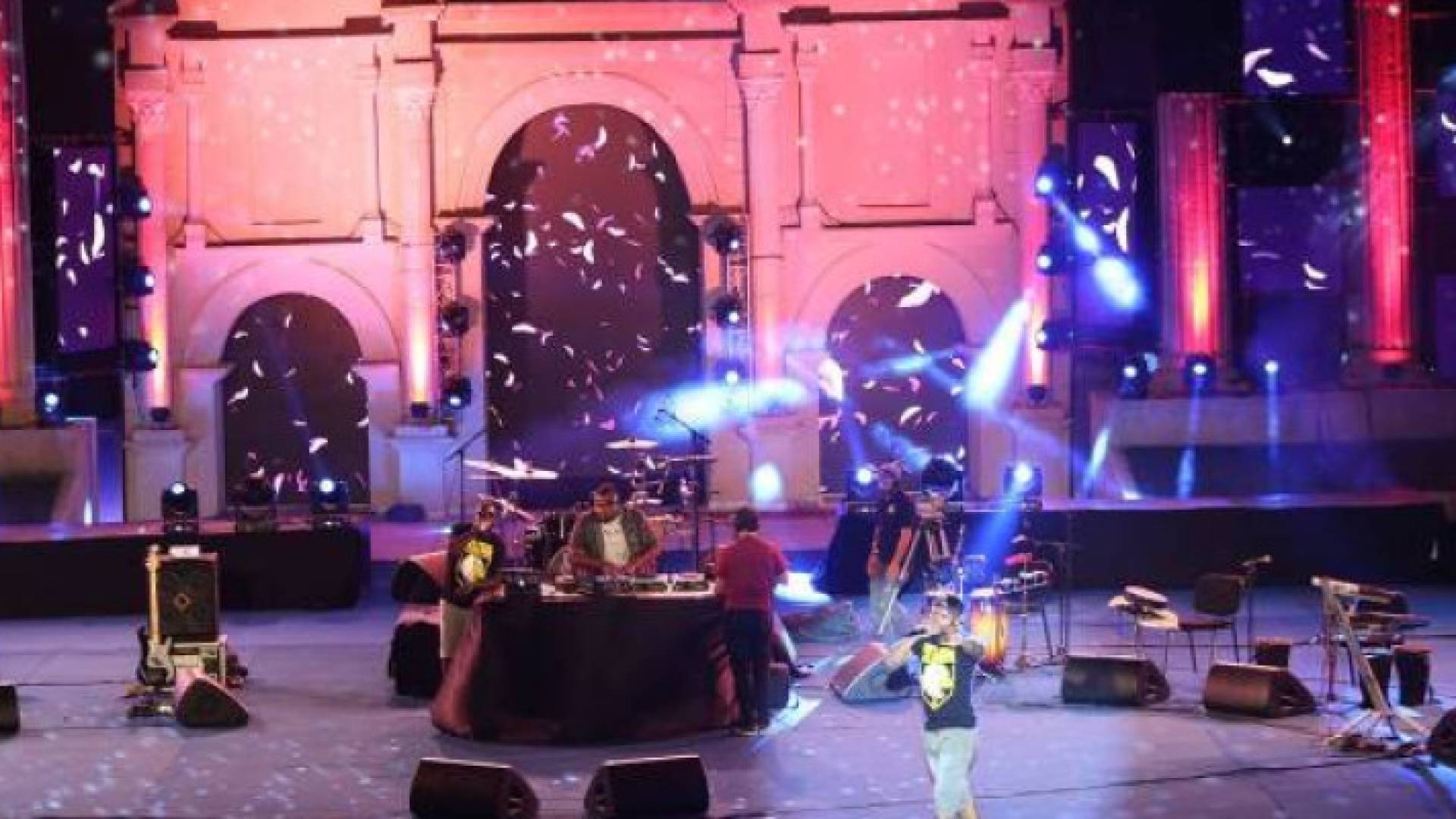 Image 1 from gallery