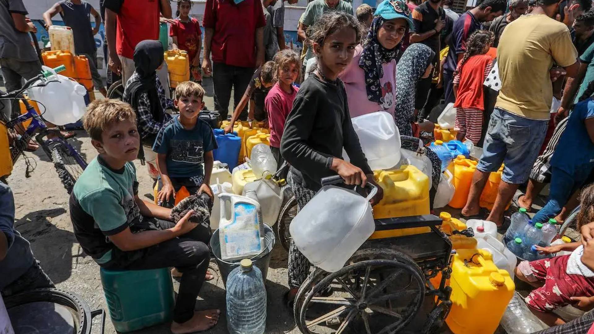 Image 1 from gallery