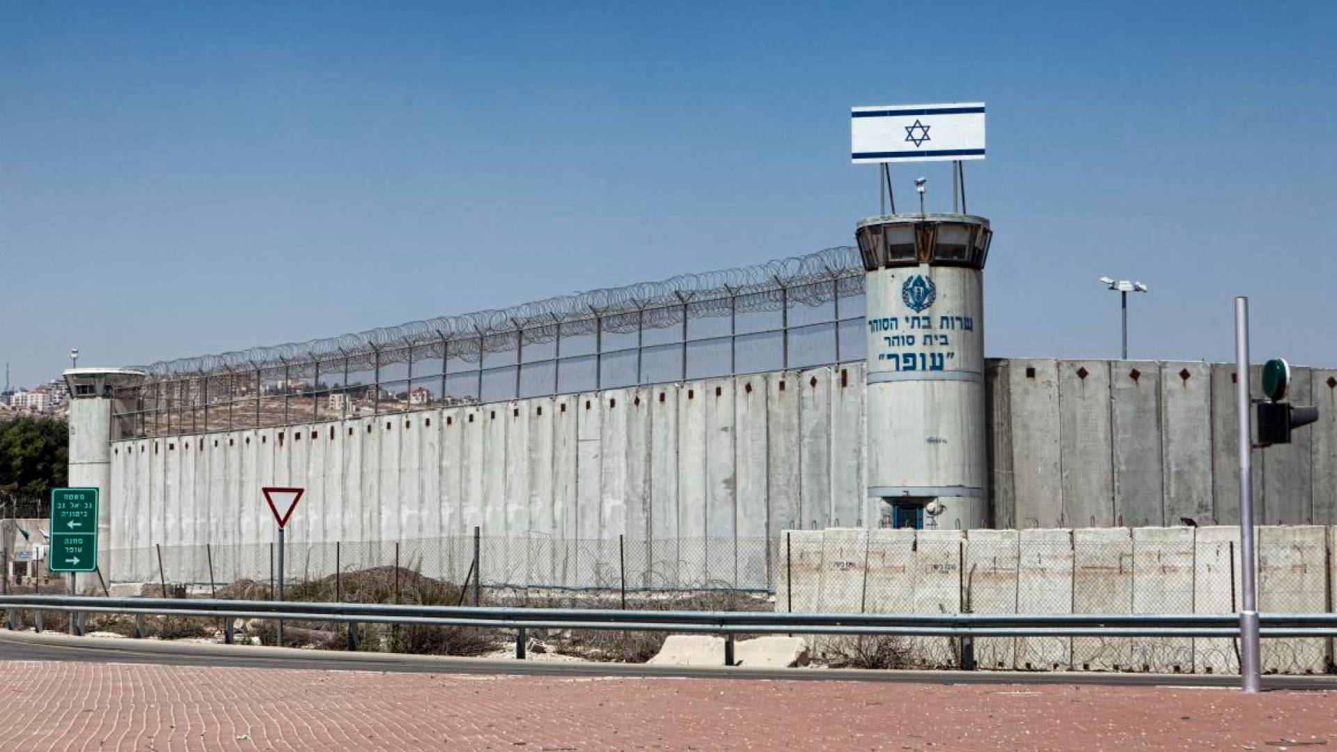 Image 1 from gallery