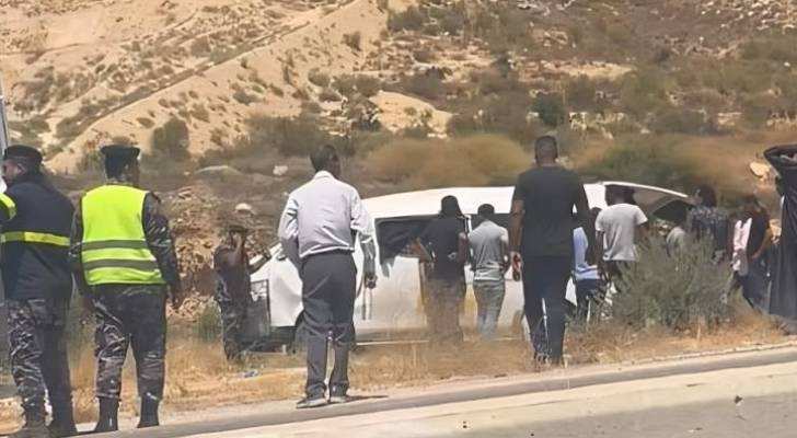 Fifteen injured in bus accident in Irbid