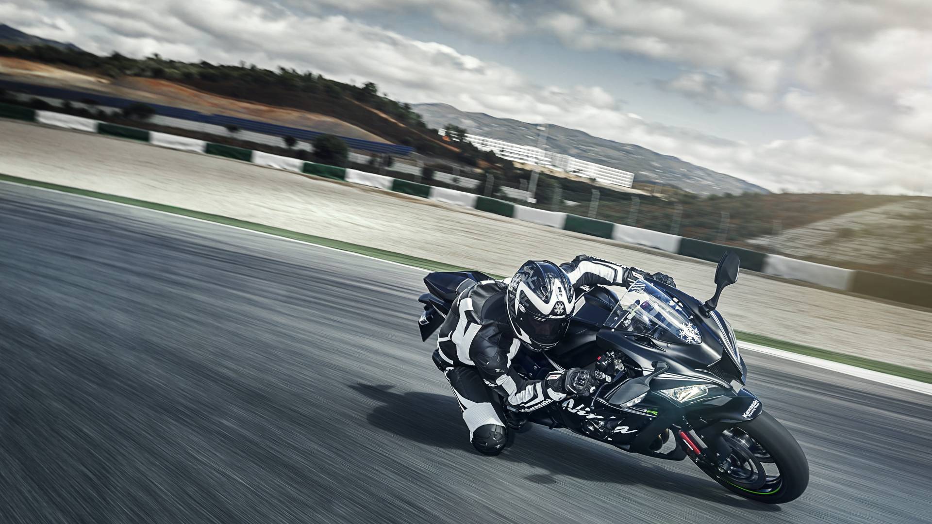 Image 1 from gallery