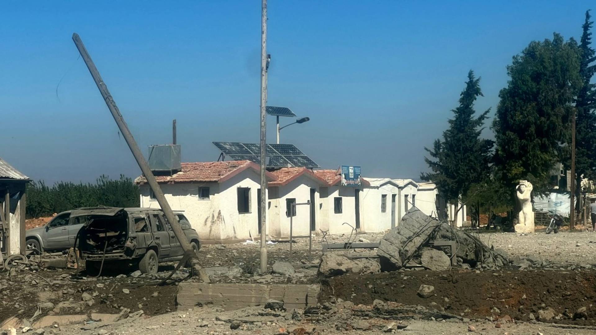 Image 1 from gallery