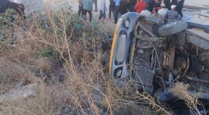 Bus carrying schoolchildren overturns in Irbid