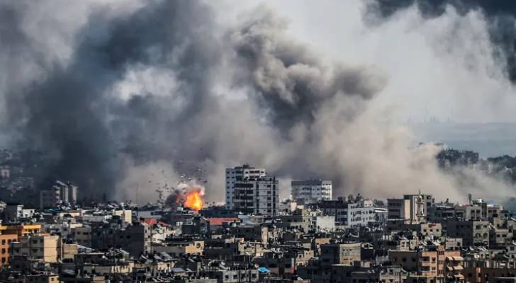 'Israeli' military continues aggression on Gaza for 391st day