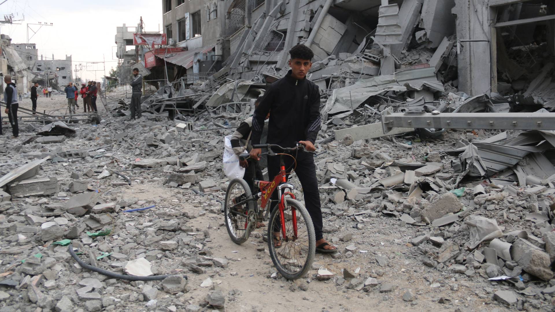 Image 1 from gallery