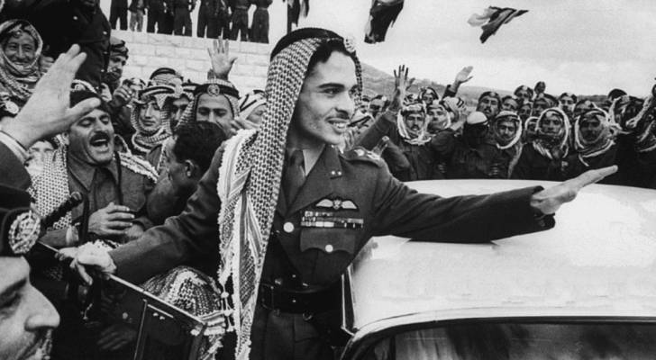 Crown Prince Hussein honors late King Hussein on 89th birth anniversary