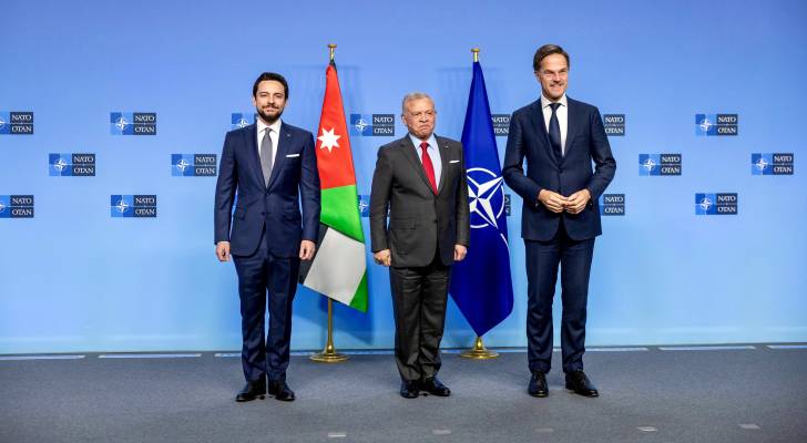 King meets NATO chief, FMs of NATO member states in Brussels