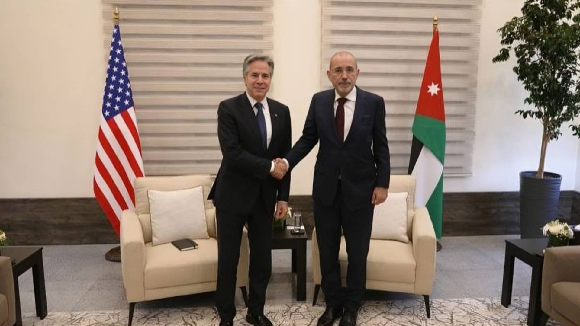 Image 1 from gallery