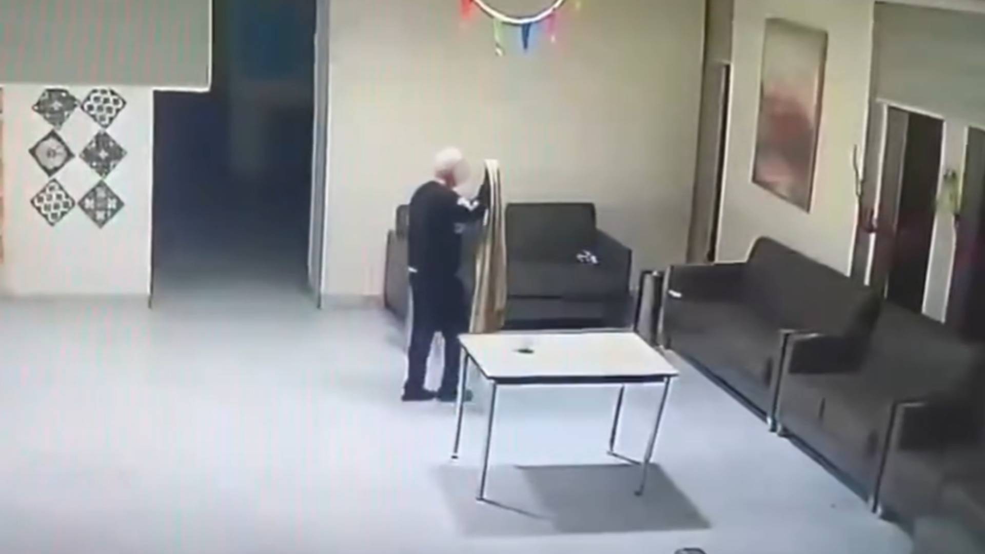 Image 1 from gallery