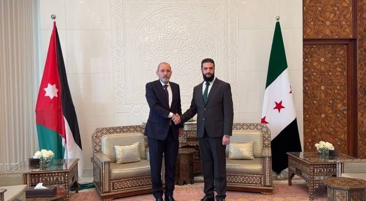 Safadi meets with Ahmed Al-Sharaa to discuss Jordan-Syria relations