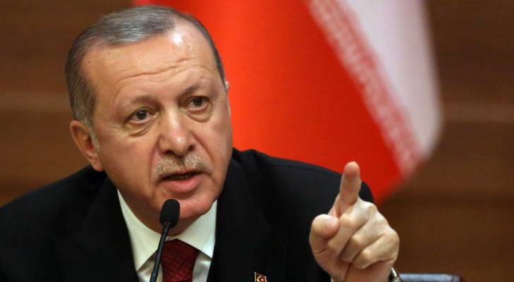 Erdogan warns of “crossing red line” in Syria