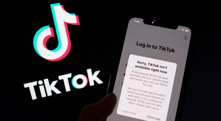 TikTok suspends operations in US ahead of federal ban