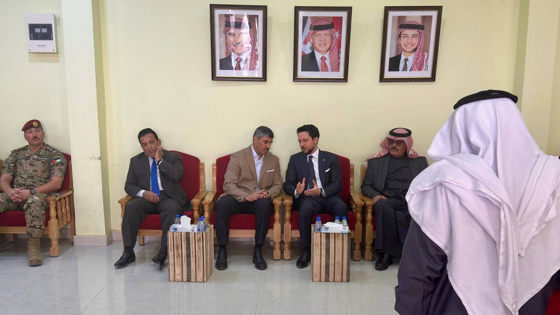 Image 1 from gallery