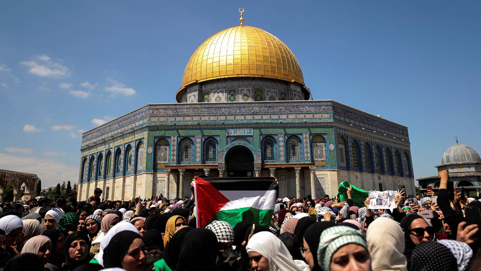 Image 1 from gallery