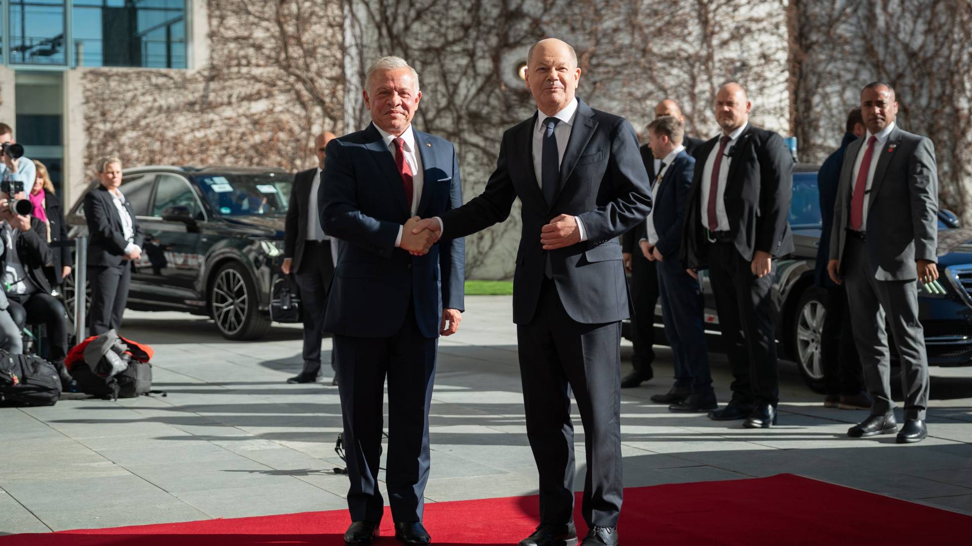 Image 1 from gallery