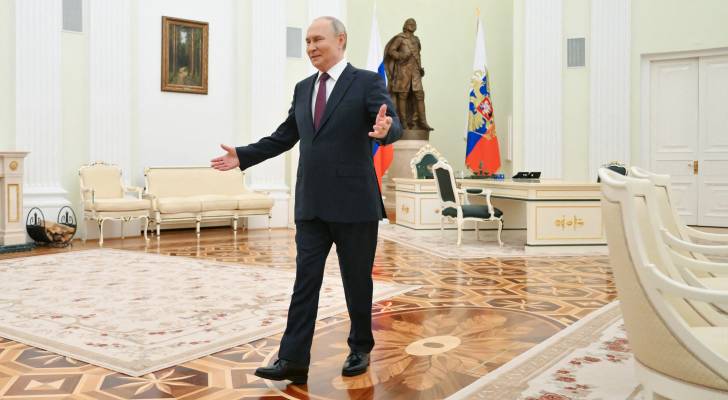 Surprise three-day ceasefire announced by Putin