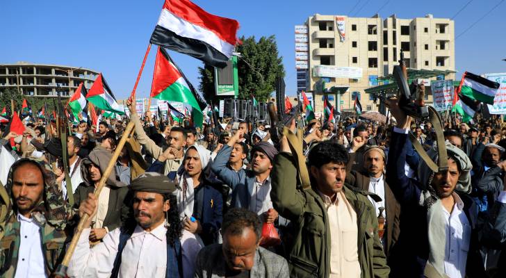 Houthis announce launch of hypersonic missile at Ben Gurion Airport